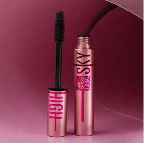Tusz do rzęs Sky High Cosmic Black