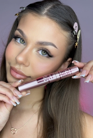 Tusz do rzęs Sky High Cosmic Black